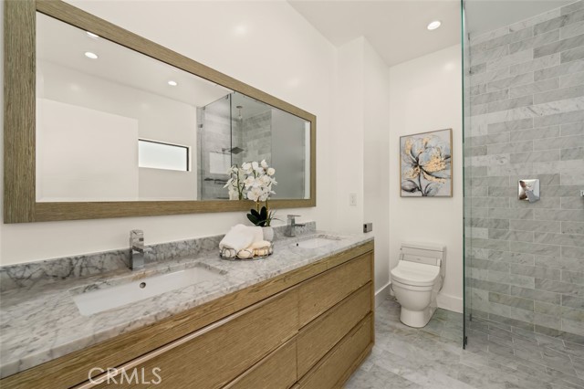 Detail Gallery Image 26 of 66 For 12031 Bradford Pl, Granada Hills,  CA 91344 - 3 Beds | 3/1 Baths