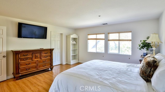 Detail Gallery Image 46 of 57 For 21817 Charlotte Ct, Canoga Park,  CA 91304 - 5 Beds | 2/1 Baths