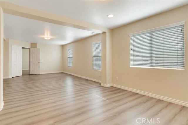 Detail Gallery Image 23 of 28 For 6056 Delaware Park Ct, Corona,  CA 92880 - 5 Beds | 3 Baths