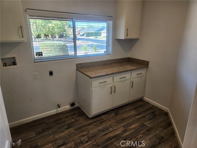 Detail Gallery Image 9 of 21 For 13237 Heritage Dr, Victorville,  CA 92392 - 4 Beds | 2 Baths