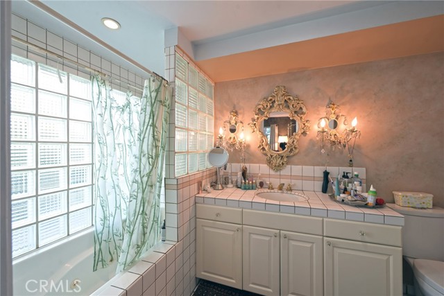 Detail Gallery Image 32 of 54 For 23421 Aetna St, Woodland Hills,  CA 91367 - 3 Beds | 2/1 Baths