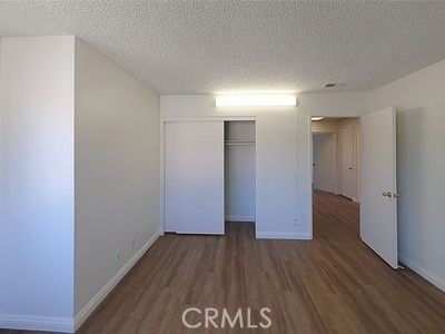 https://media.crmls.org/medias/8a7993f0-cefd-44c3-a3d1-ba23a3e055fa.jpg?preset=X-Large