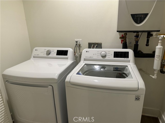 56 E Duarte Road, Arcadia CA: https://media.crmls.org/medias/8a79a289-d117-47af-b593-d9866152be59.jpg