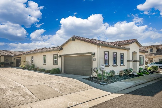 Detail Gallery Image 3 of 38 For 869 Grace Dr, Los Banos,  CA 93635 - 2 Beds | 2 Baths