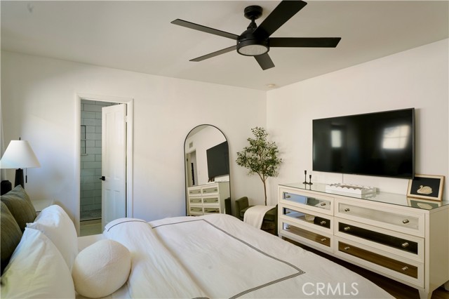 Detail Gallery Image 32 of 40 For 4800 Mary Ellen, Sherman Oaks,  CA 91423 - 3 Beds | 2 Baths