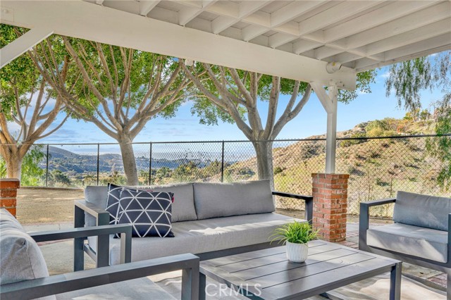 Detail Gallery Image 36 of 49 For 11441 Oro Vista Ave, Sunland,  CA 91040 - 6 Beds | 4 Baths