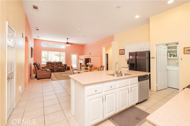 29100 Blue Spruce Circle, Menifee CA: https://media.crmls.org/medias/8a7d3dbb-d53e-4f5b-829c-3226ce1fdea3.jpg