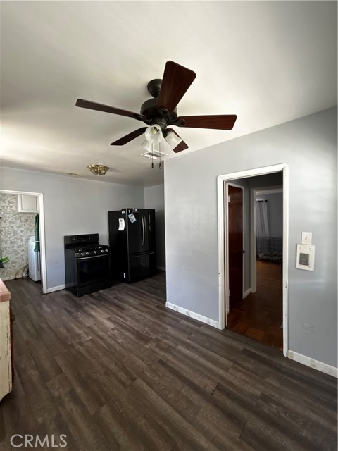 2914 Missouri Avenue, South Gate CA: https://media.crmls.org/medias/8a7d99e3-a079-46cf-a700-84dbc033d9d5.jpg