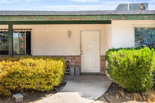 Detail Gallery Image 2 of 18 For 8545 Amador Ave, Yucca Valley,  CA 92284 - 3 Beds | 2 Baths