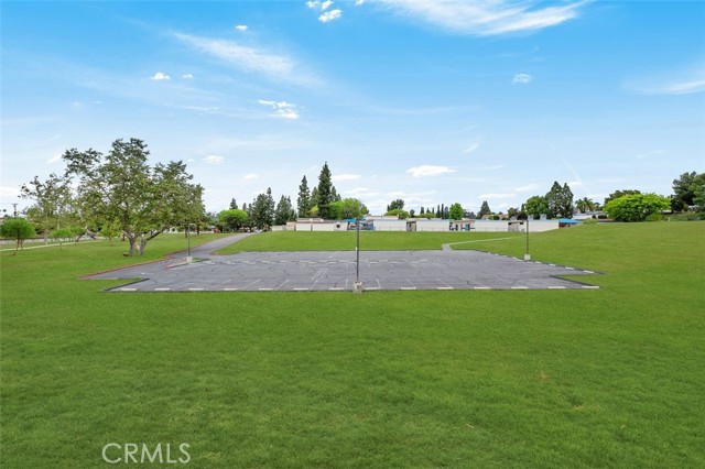 25165 Charlinda Drive, Mission Viejo CA: https://media.crmls.org/medias/8a7fd0e8-689f-4612-bfc2-b0aa71f83a1e.jpg