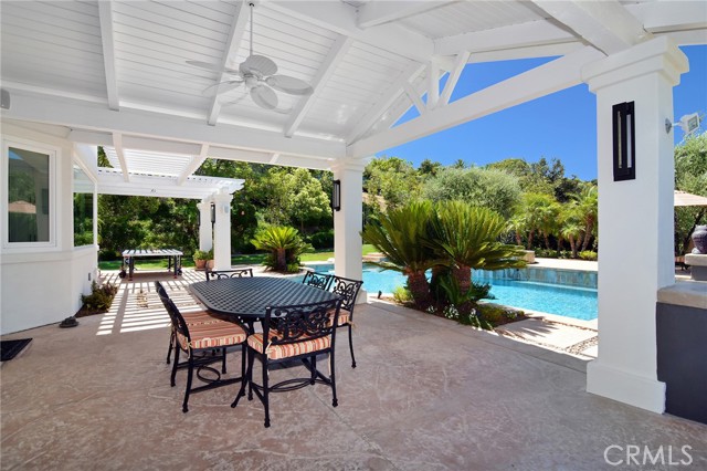 Detail Gallery Image 36 of 50 For 3941 Rock Hampton Dr, Tarzana,  CA 91356 - 5 Beds | 3 Baths