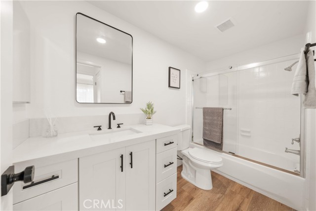 Detail Gallery Image 14 of 53 For 17 Blazing Star, Irvine,  CA 92604 - 4 Beds | 3 Baths