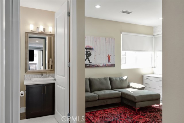 Detail Gallery Image 11 of 28 For 12837 N Seaglass, Los Angeles,  CA 90094 - 3 Beds | 2/1 Baths