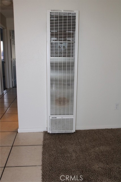38429 10th E Place, Palmdale CA: https://media.crmls.org/medias/8a811345-56d7-4d13-a596-d3c3188a42dd.jpg