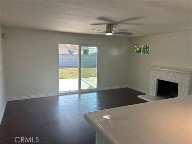 15911 Quartz Street, Westminster CA: https://media.crmls.org/medias/8a850ee1-d432-4acd-8146-f4233fefbaa8.jpg