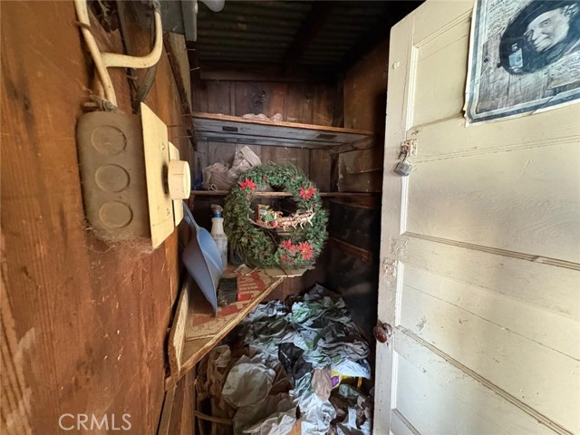 788 Red Mountain Road, Red Mountain CA: https://media.crmls.org/medias/8a851166-af7c-4a3d-bffb-c69a174302a4.jpg