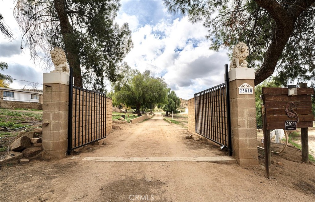 25010 Stovepipe Canyon Road, Lake Elsinore, CA 92532