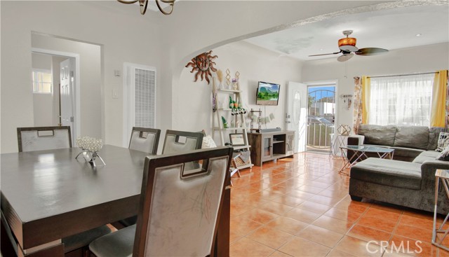 Detail Gallery Image 8 of 34 For 475 E Hullett, Long Beach,  CA 90805 - 2 Beds | 1 Baths