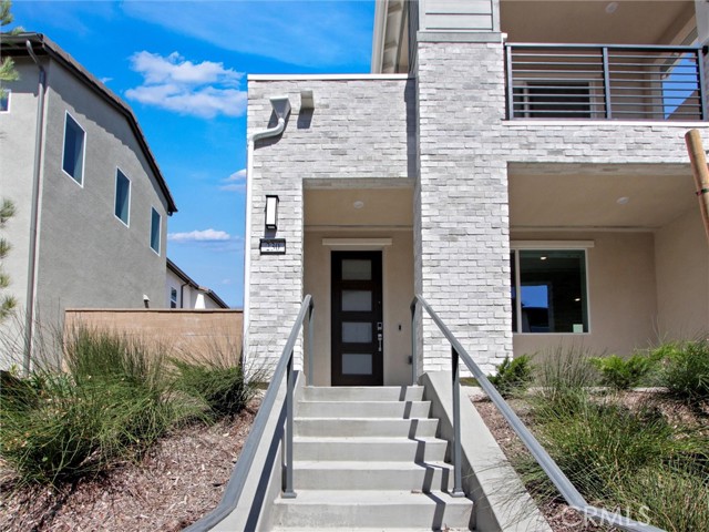 230 Sora, Irvine CA: https://media.crmls.org/medias/8a86639e-eef2-4f5a-bd23-5a82b65504bc.jpg