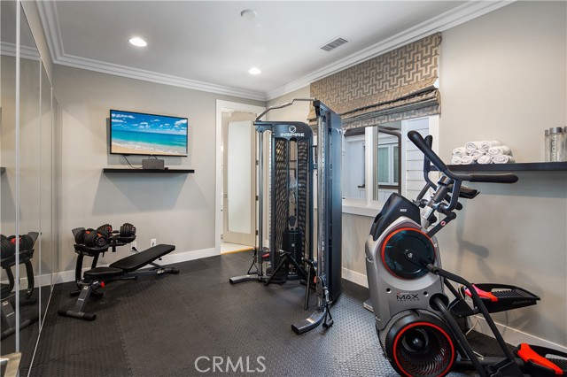 720 Poinsettia Ave, Corona del Mar CA: https://media.crmls.org/medias/8a8730e2-8ae1-4518-9a9f-4c4c6c640f3a.jpg