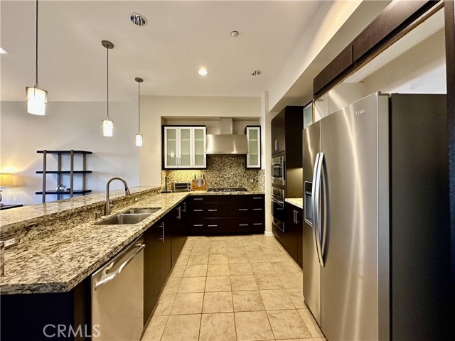 Detail Gallery Image 5 of 29 For 21 Gramercy #319,  Irvine,  CA 92612 - 2 Beds | 2 Baths