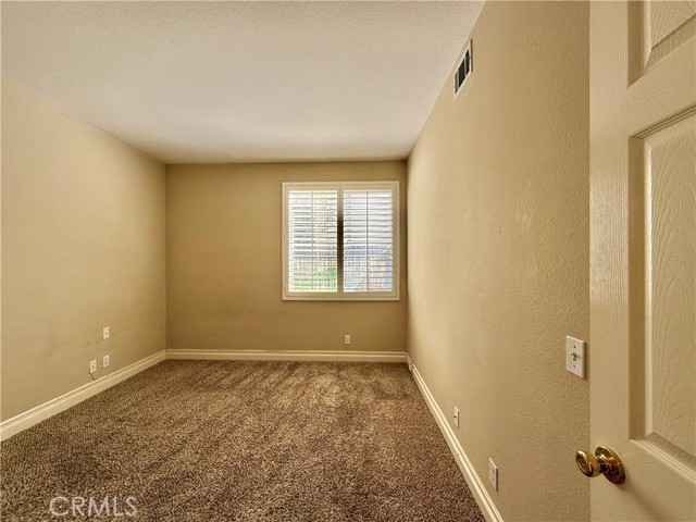 Detail Gallery Image 10 of 25 For 1354 Williamsburg Ln, Corona,  CA 92882 - 4 Beds | 3 Baths