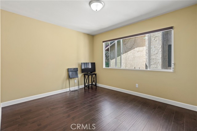 Detail Gallery Image 23 of 32 For 18022 Raymer St, Northridge,  CA 91325 - 4 Beds | 3 Baths
