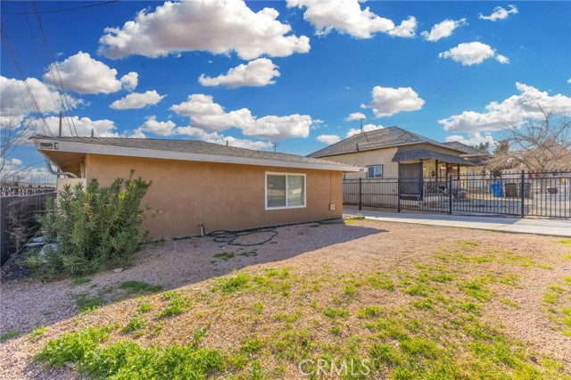 Detail Gallery Image 5 of 27 For 409 N 3rd Avenue, Barstow,  CA 92311 - – Beds | – Baths