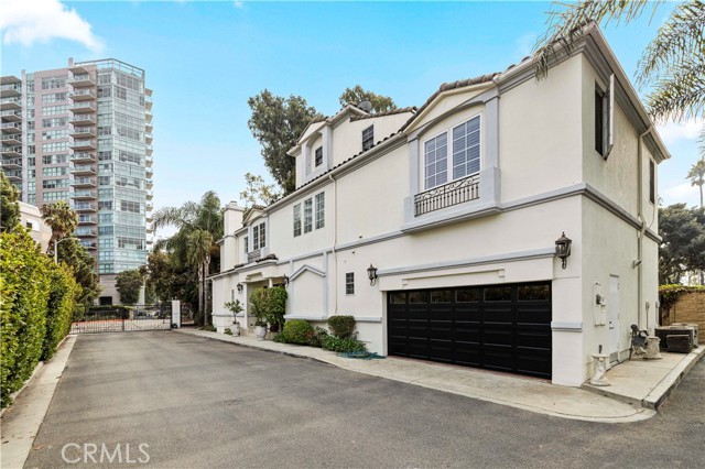 Detail Gallery Image 56 of 66 For 1020 Harbor Crossing Ln, Marina Del Rey,  CA 90292 - 4 Beds | 4/1 Baths