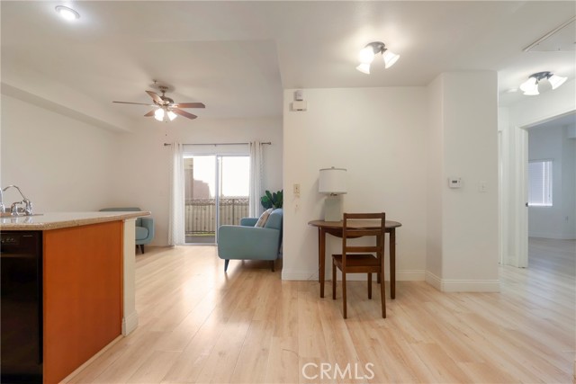 Detail Gallery Image 3 of 26 For 17888 Alburtis Ave #B117,  Artesia,  CA 90701 - 2 Beds | 2 Baths