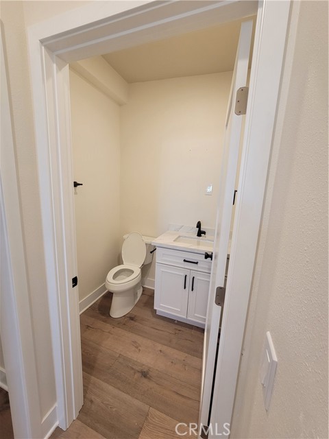 Detail Gallery Image 14 of 17 For 803 E Haxby St #1/2,  Carson,  CA 90746 - 1 Beds | 1/1 Baths