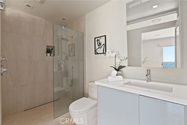 900 Gainsborough Drive, Laguna Beach CA: https://media.crmls.org/medias/8a8b212f-a9de-473d-9efe-fe88a3a441a9.jpg