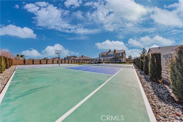 Detail Gallery Image 72 of 75 For 3625 Paddock Way, Quartz Hill,  CA 93536 - 6 Beds | 4/2 Baths