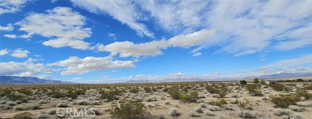 Detail Gallery Image 6 of 8 For 800 Donaldson Rd, Lucerne Valley,  CA 92356 - – Beds | – Baths