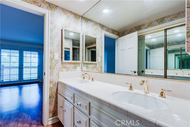 506 W Sierra Madre Boulevard, Sierra Madre CA: https://media.crmls.org/medias/8a8ce01a-b297-449b-9123-b327da38fc11.jpg