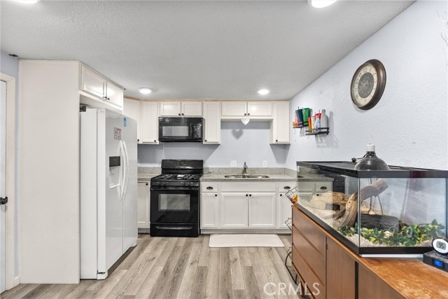 Detail Gallery Image 13 of 28 For 404 Colusa Ave, Chowchilla,  CA 93610 - 2 Beds | 1 Baths