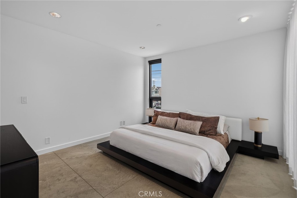 MLS #OC26130304 image #24