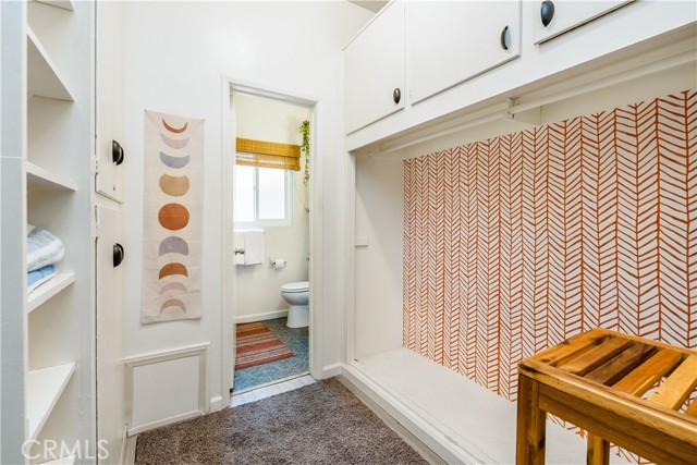 159 Roycroft Avenue, Long Beach CA: https://media.crmls.org/medias/8a8d98a8-6183-4da9-bb95-5f634a5a29ca.jpg