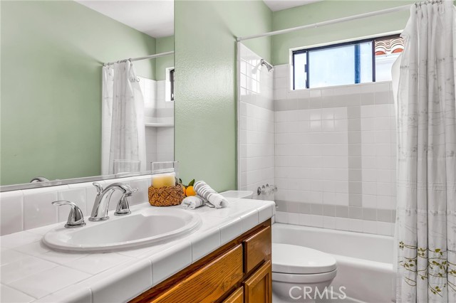 2204 Curtis Avenue, Redondo Beach, California 90278, 3 Bedrooms Bedrooms, ,2 BathroomsBathrooms,Residential,Sold,Curtis,PV22044029