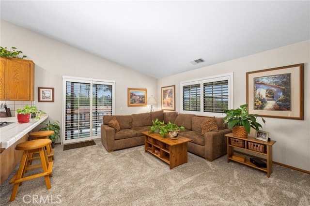 Detail Gallery Image 14 of 44 For 1655 S Hill Ave, Fallbrook,  CA 92028 - 3 Beds | 2/1 Baths
