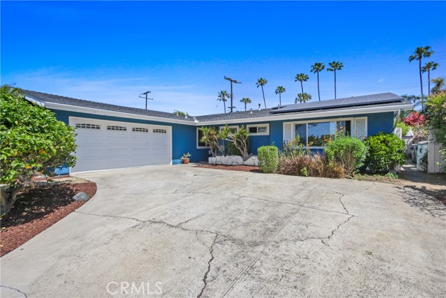 Detail Gallery Image 3 of 29 For 7591 Quebec Dr, Huntington Beach,  CA 92648 - 5 Beds | 3 Baths