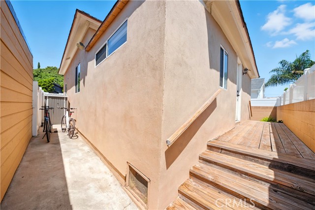 4116 E 14th Street, Long Beach CA: https://media.crmls.org/medias/8a8fba4e-7b02-47d3-bc7d-c470ed0ab105.jpg