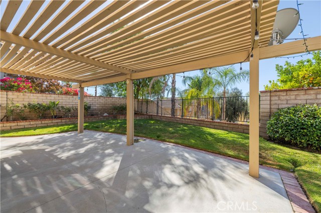 27668 Lonestar Place, Castaic CA: https://media.crmls.org/medias/8a90beb9-73f5-4985-84cc-54c55e9b9b08.jpg