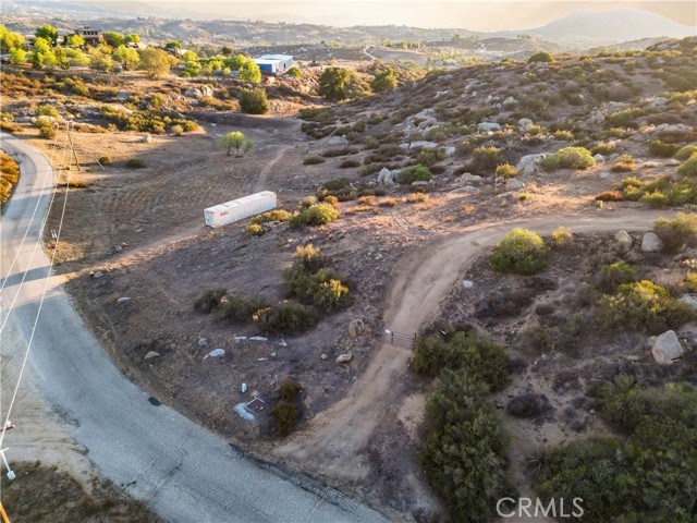 45 Intrepid, Temecula CA: https://media.crmls.org/medias/8a91127e-b889-4ba7-9fcf-ae6be460e6ea.jpg