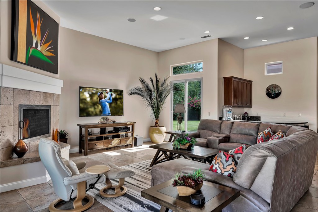 MLS #OC24164197 img 52