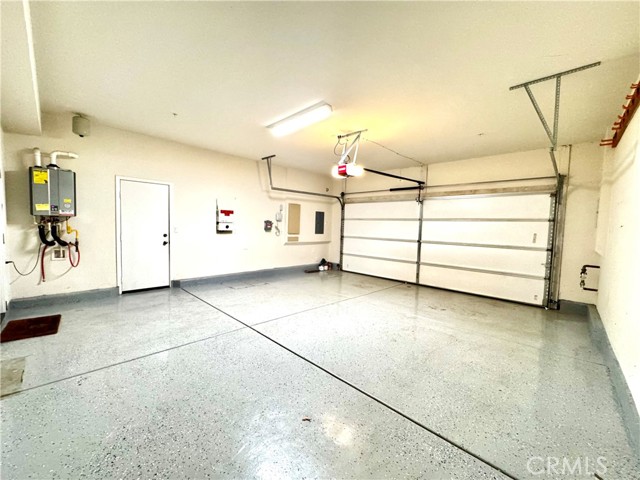 2-car garage/upgraded flooring