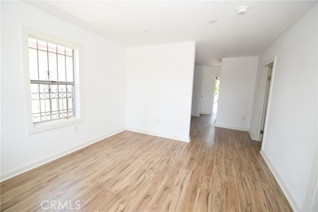 Detail Gallery Image 7 of 31 For 2117 E 112th St, Los Angeles,  CA 90059 - 4 Beds | 2 Baths