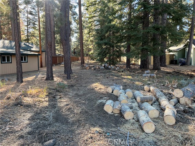 Detail Gallery Image 1 of 4 For 1124 Tata Ln, South Lake Tahoe,  CA 96150 - – Beds | – Baths