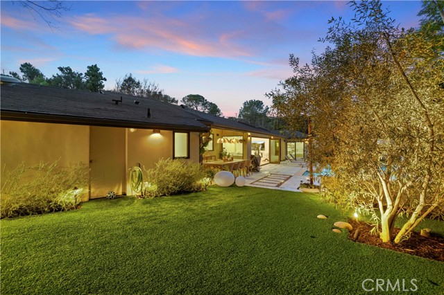 Detail Gallery Image 35 of 49 For 3640 Wrightwood, Studio City,  CA 91604 - 3 Beds | 3 Baths