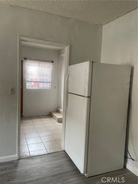 674 E 115th St, Los Angeles CA: https://media.crmls.org/medias/8a934e14-b579-4086-919c-80f88e647ff9.jpg